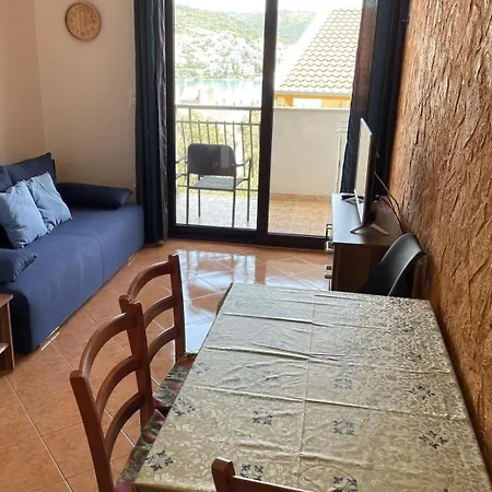 Appartement With Parking Space Businci, Ciovo - 25931